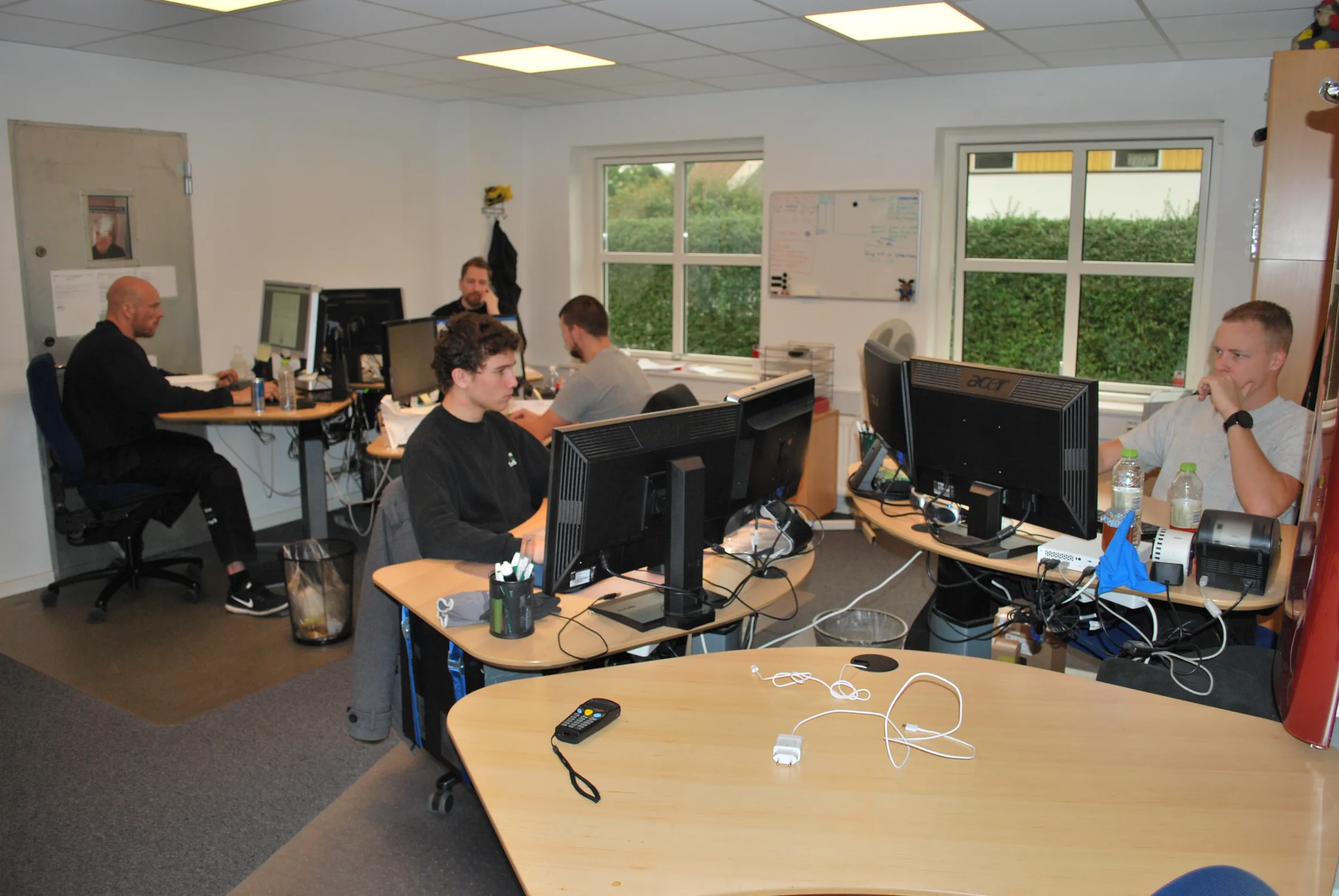 Customer service and office at Din Hvidevare Service